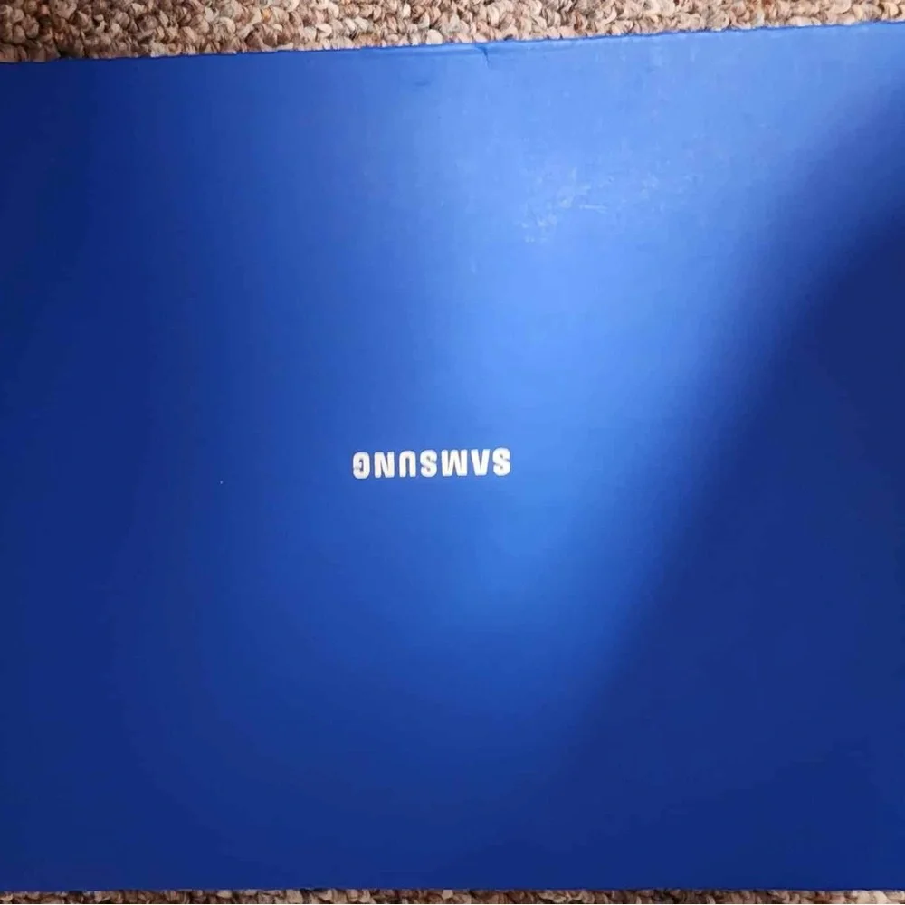 Samsung gear vr headset.